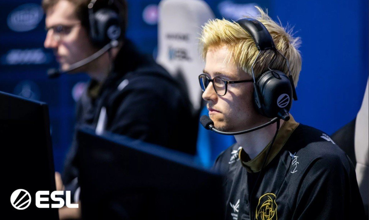 Hellbear Smashers официально стали новым участником Pinnacle Cup по Dota 2
