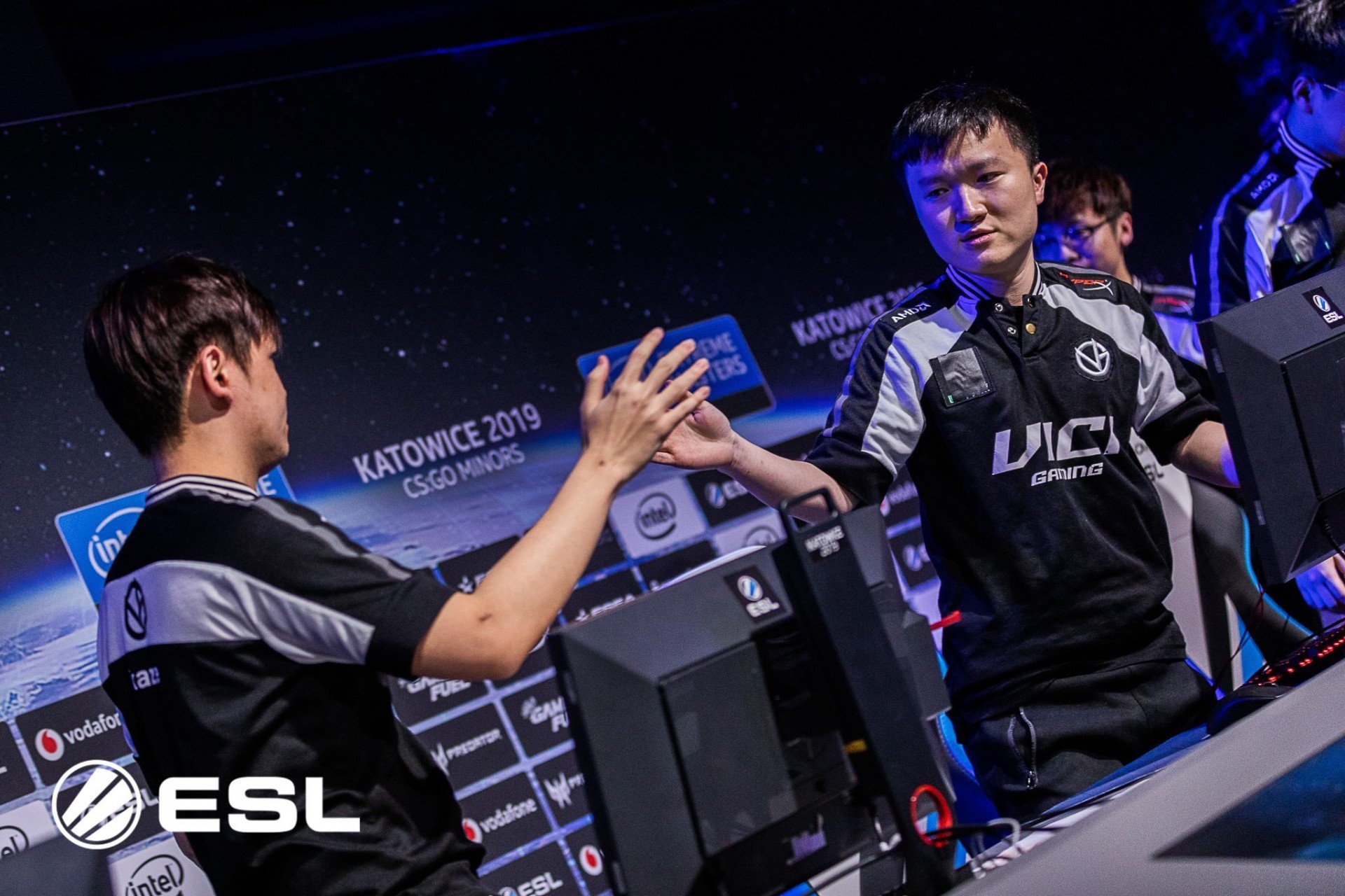 Vici Gaming по CSGO выиграла RMRтурнир в Китае