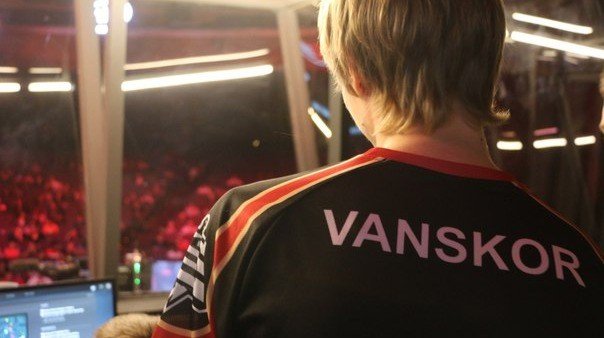 Team Empire встретится с Fantastic Five в переигровке за выход в первый дивизион