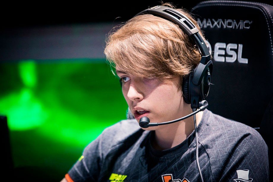 Virtuspro вылетели с Animajor по Dota 2