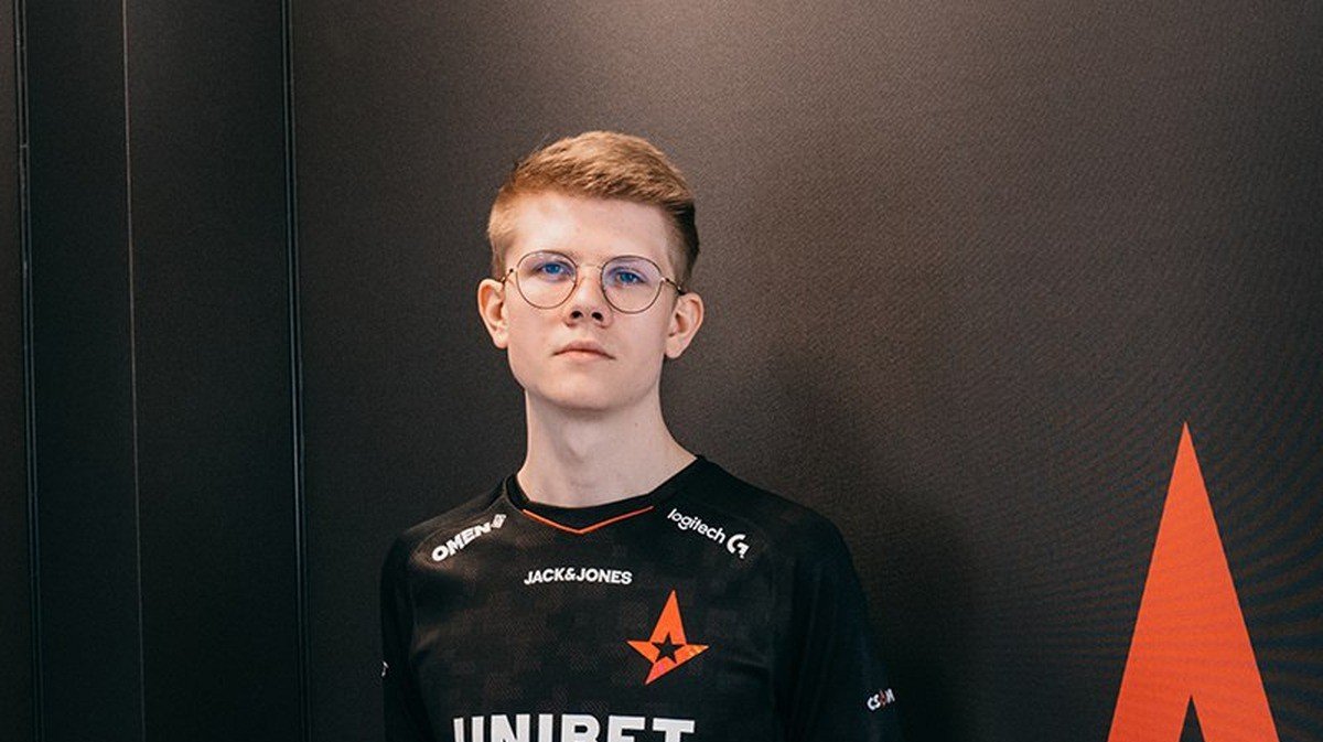 Bubzkji заявил что Astralis все еще способна обыграть NAVI и Gambit