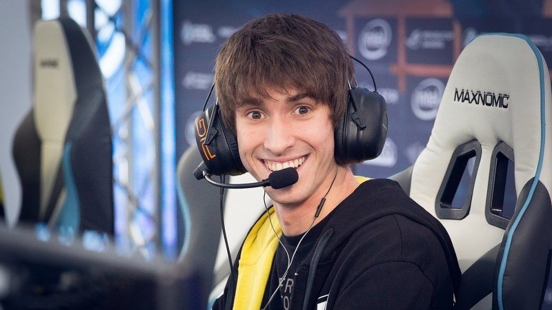Dendi Я мотивирован и усердно работаю для достижения целей