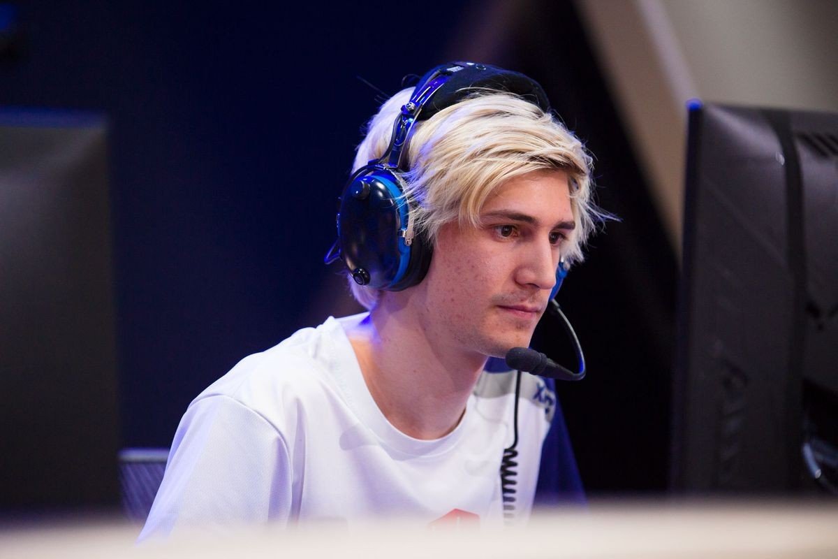 Стримеру xQc пришлось переехать изза постоянных розыгрышей от зрителей
