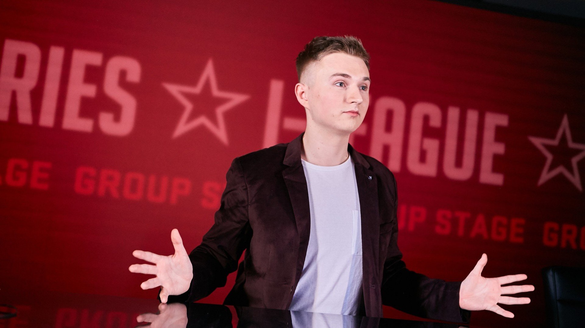 Petr1k Gambit против NAVI на StarLadder CIS RMR  самый неинтересный матч дня