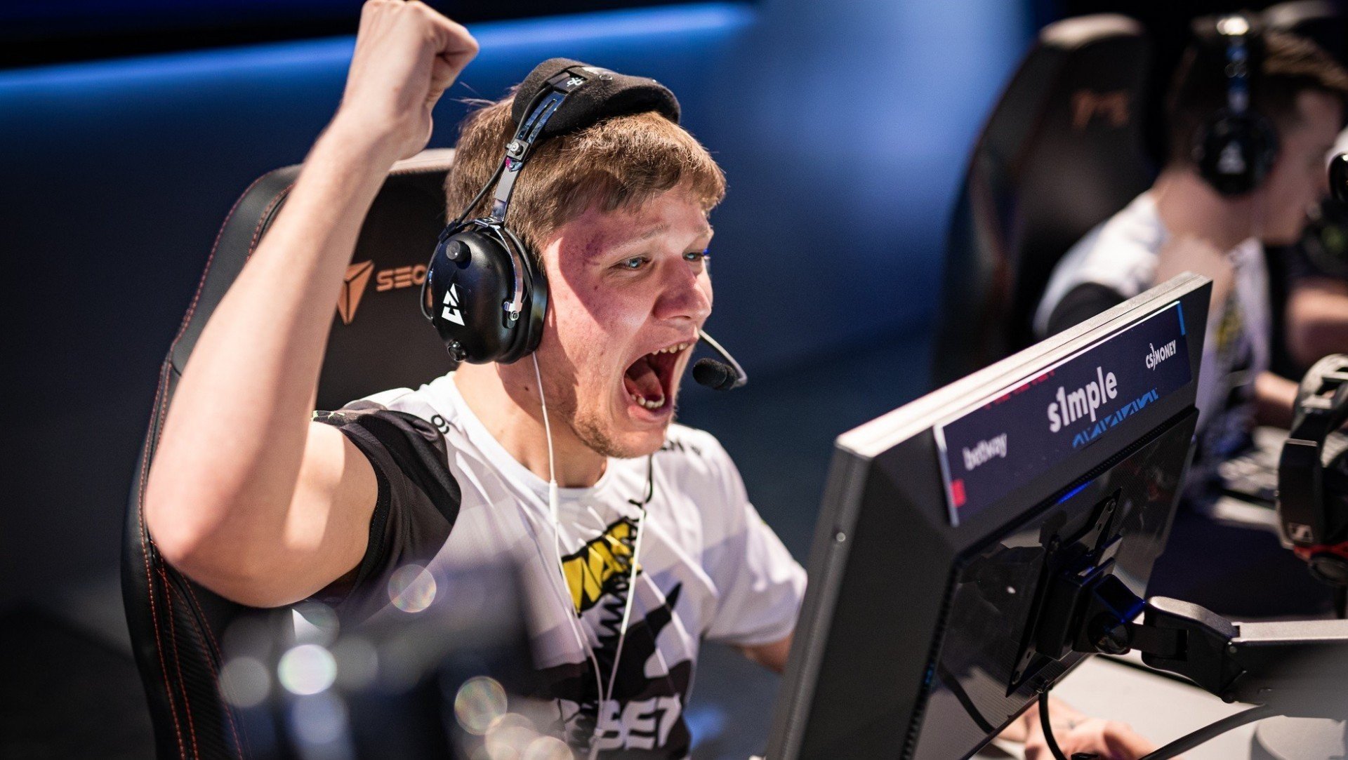 NAVI вышли в финал StarLadder RMR