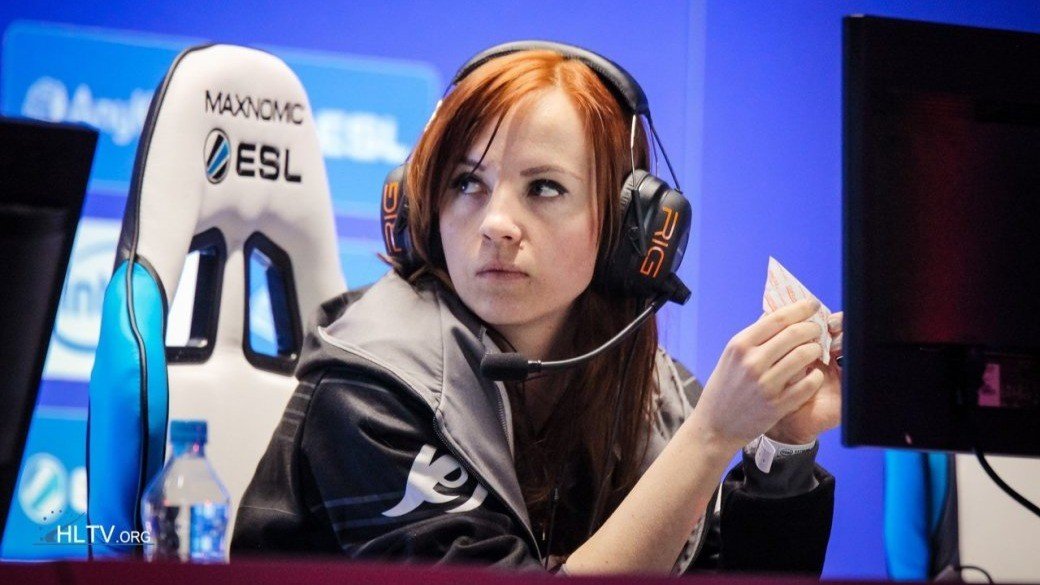 Российская девушкакиберспортсмен по CSGO рассказала о токсичности на FACEIT