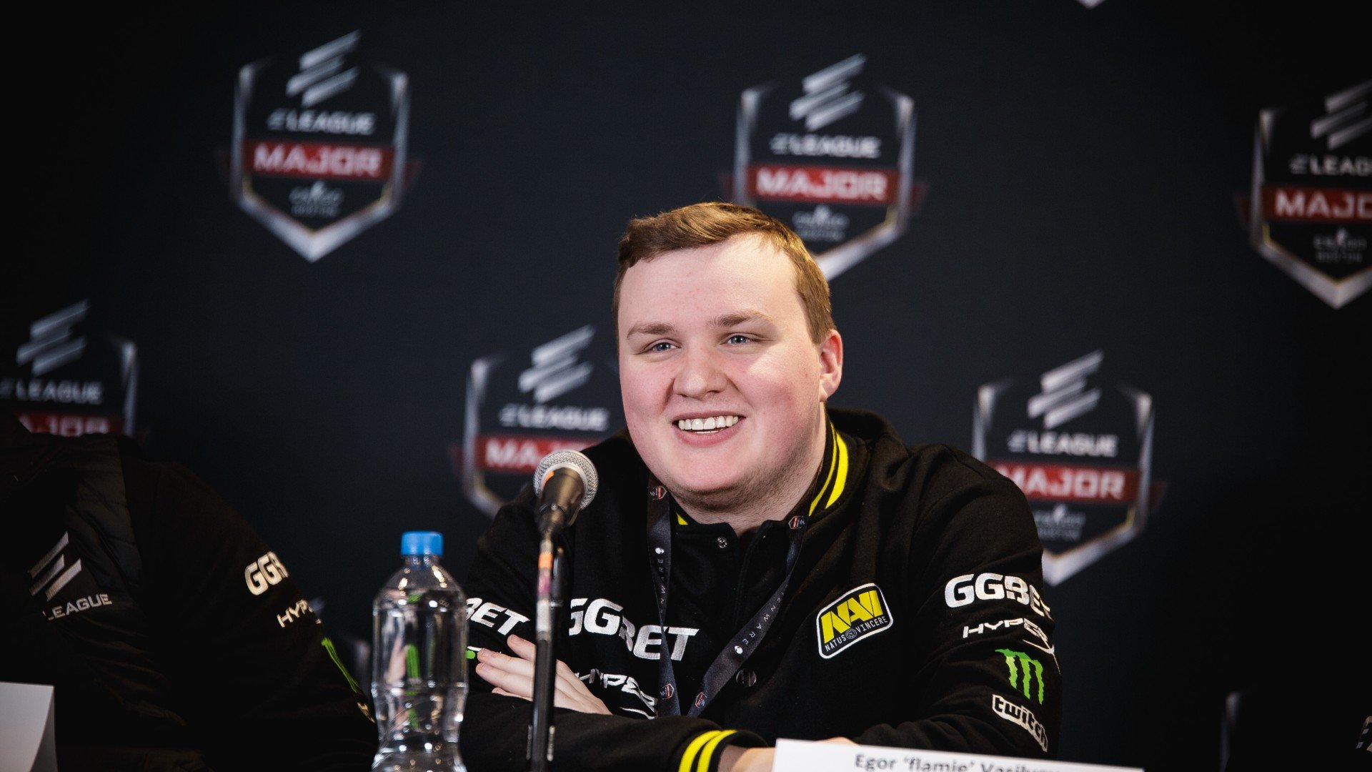 Flamie стал свободным агентом но сыграет за молодежный состав NAVI