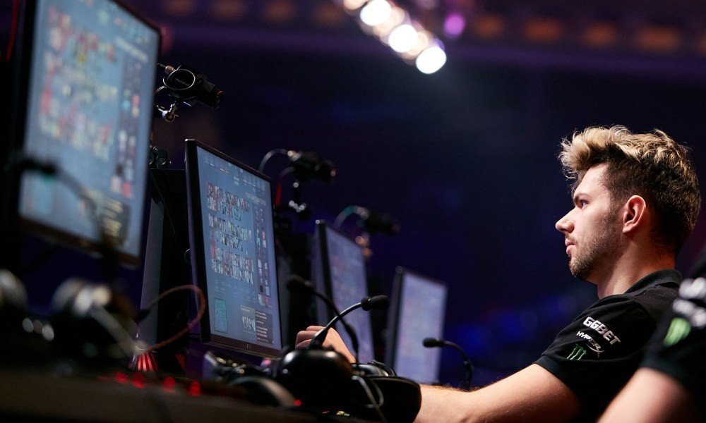 Первое поражение Vega Winstrike выходят в финал отборочных к The International 2019