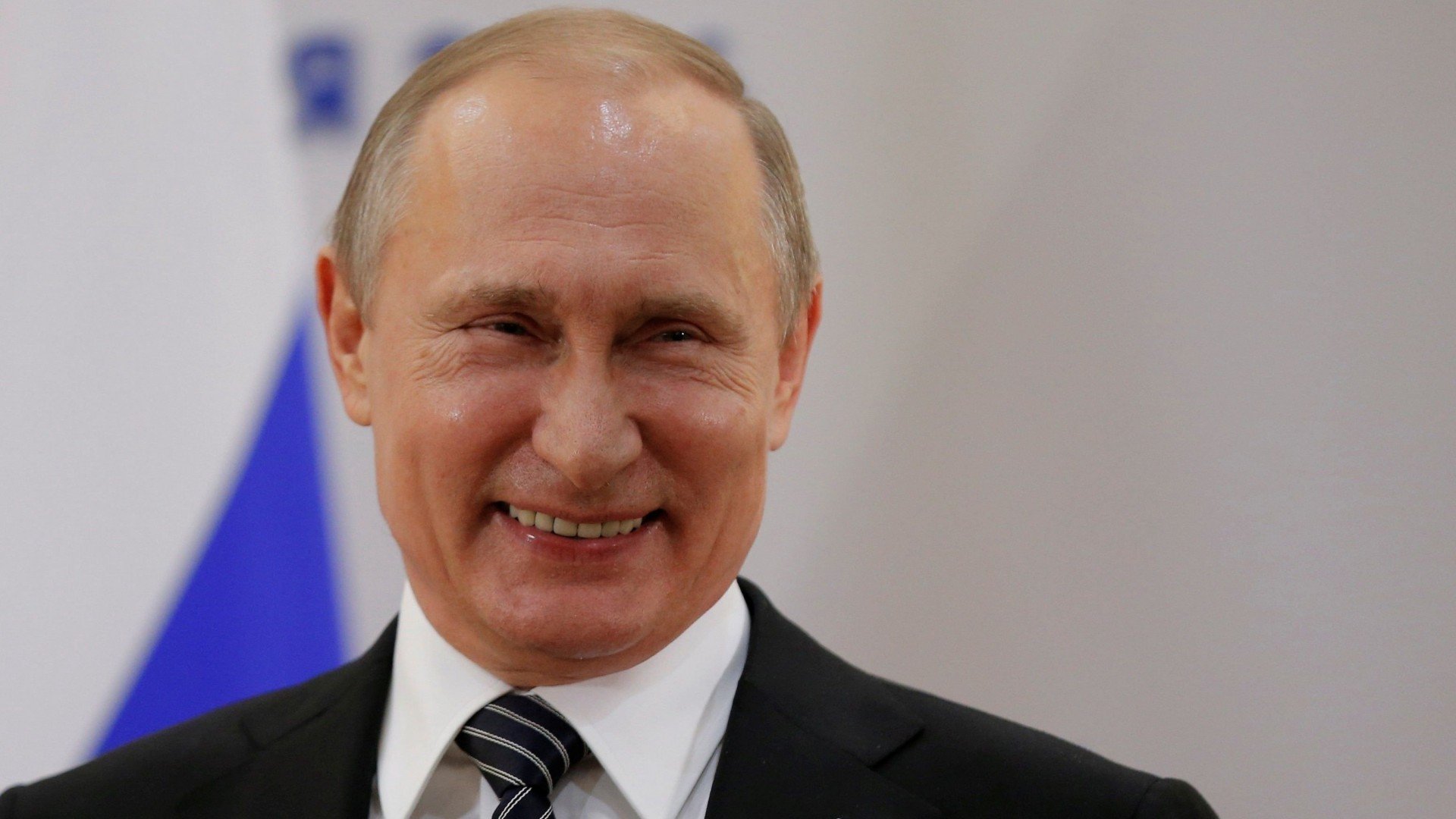 На Первом канале перевели поздравление Путина на язык дотеров