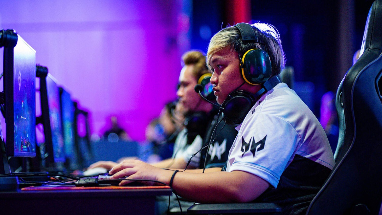 Прогноз на грандфинал Игр будущего по Dota 2  LGD против Xtreme