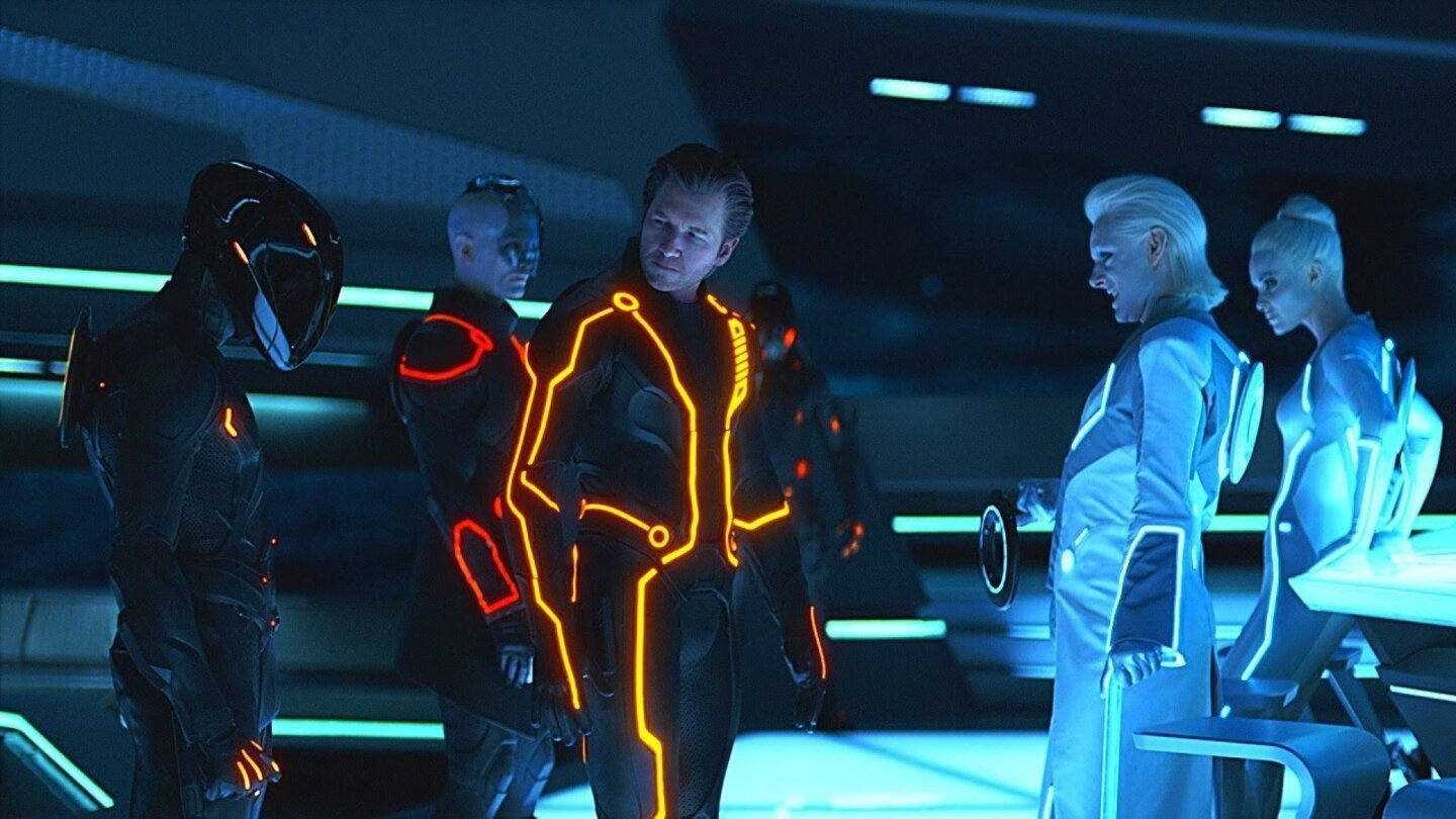 Трон хорошее качество. Трон. Наследие / tron. Legacy (2010).