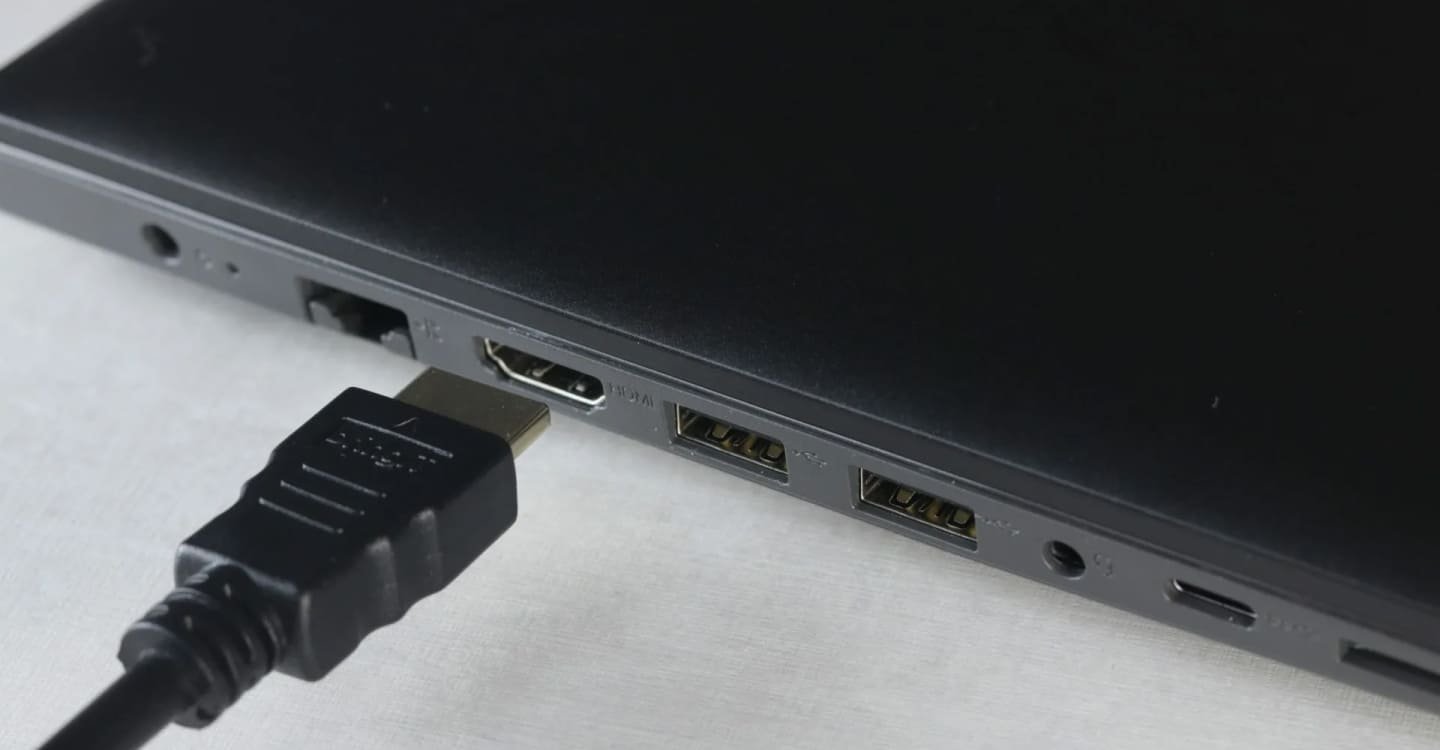 Источник: loftworks.ru / Кабель и разъем HDMI