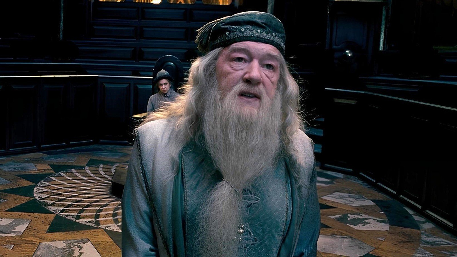 Назван актер на роль Дамблдора в сериале Гарри Поттер  ему 79 лет
