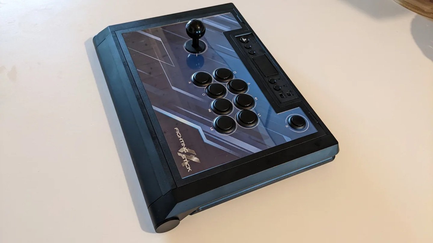 Источник IGN / Hori Fighting Stick Alpha