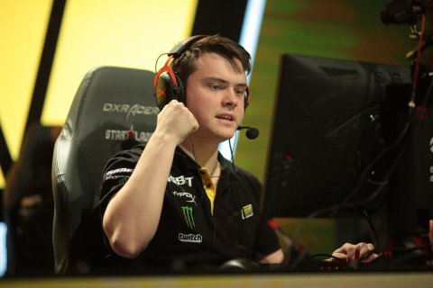 СНГкоманда должна побеждать прогноз на матч NAVI и Team Vitality на BLAST Premier Fall Groups 2022