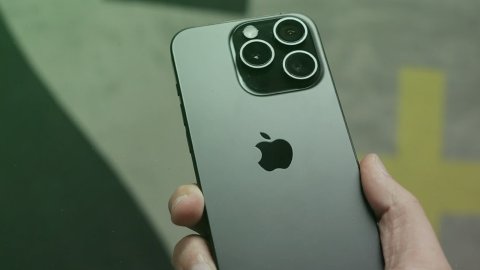 В Сеть слили чертежи iPhone 16 Pro телефон станет еще больше