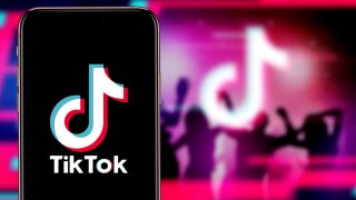 TikTok заработал в России можно даже выкладывать видео