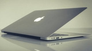 Что делать если MacBook не включается