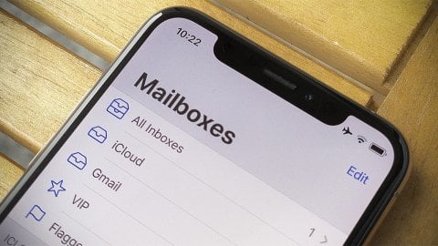 Как создать email на iPhone или Android