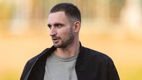 Михаил Литвине уехал из России чтобы не служить СМИ сообщили о бегстве блогера