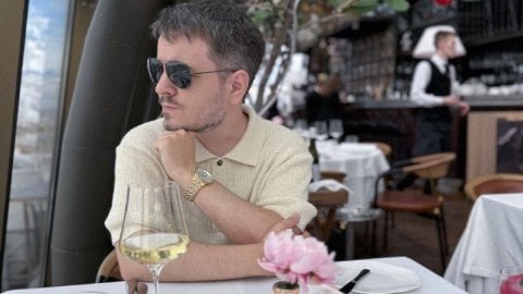 Илья Мэддисон отказался драться с мужем Amouranth  ему мама не разрешила