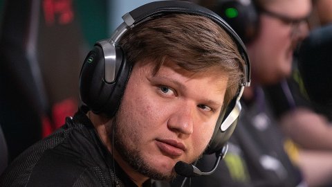Я не в отношениях Симпл опроверг отношения с Екатзе